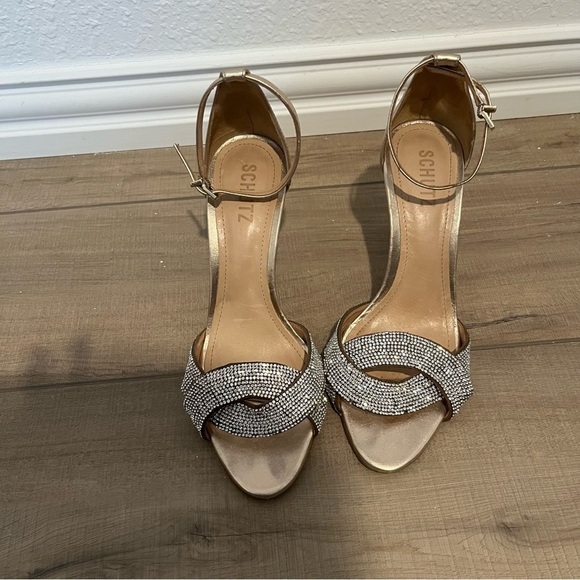 Schutz Jolita Crystal-Embellished Metallic Leather Sandals Gold Size 8.5B - Picture 2 of 12